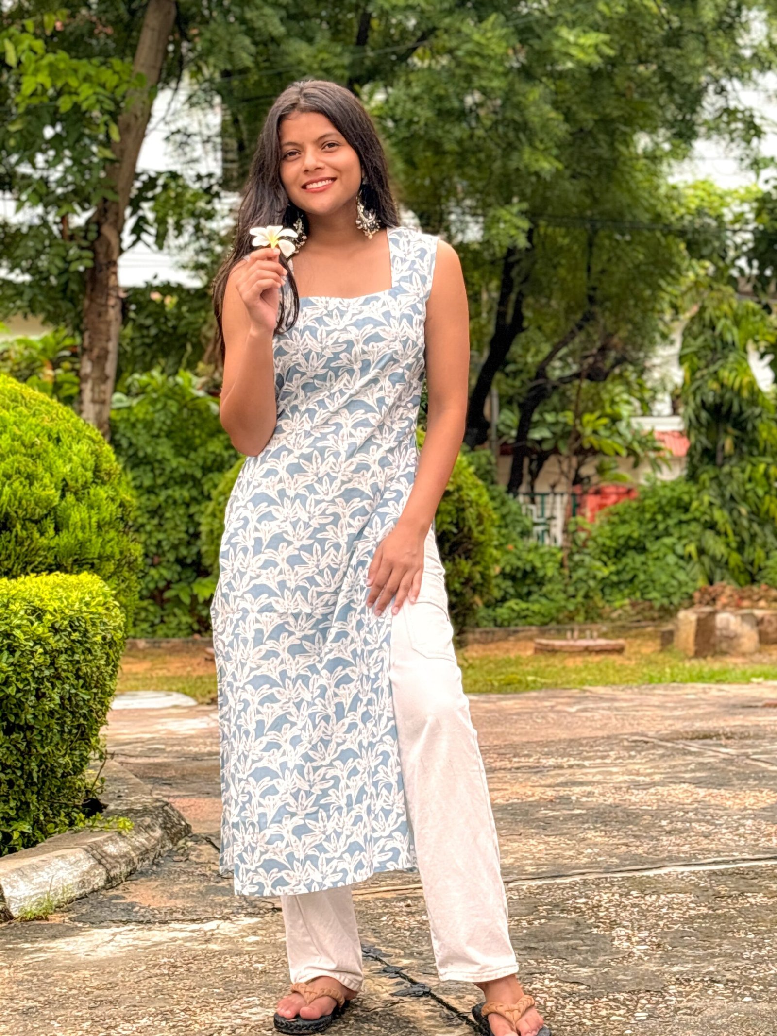 40060C66-1721-4CE4-BDE5-4C34A7E8FB9A-2.jpg Water Orchids Kurta - SALE - Image 1