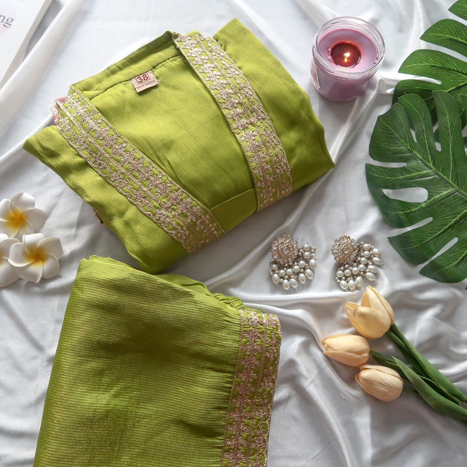 61E0E2F8-33AD-404E-8DC1-DAE64E52D743-2.jpg Neon Noor Suit Set - Image 1