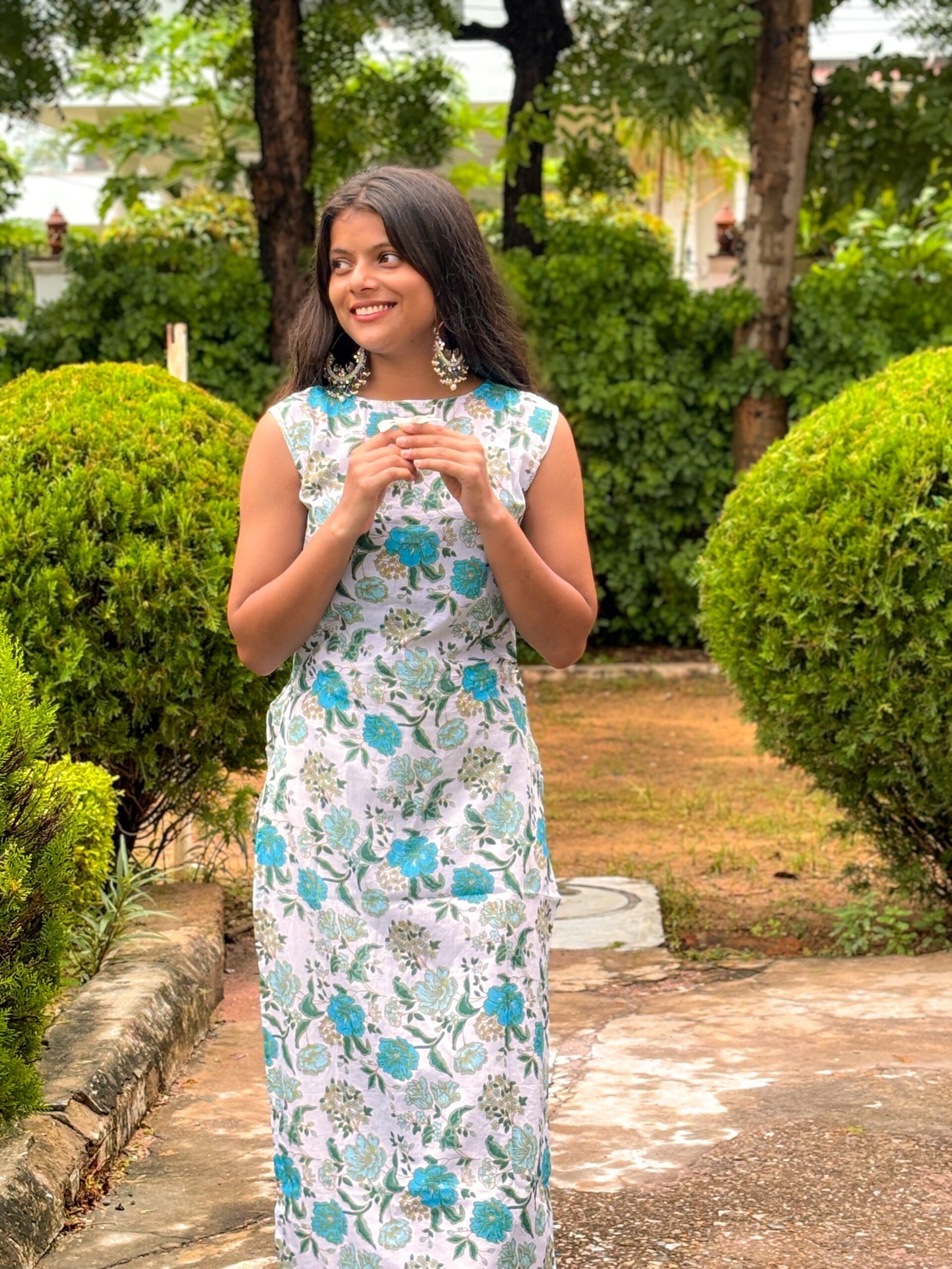 969FC813-DDB5-4731-9FDF-F13630621E7B-2.jpg Tulip Drop Kurta - Image 1