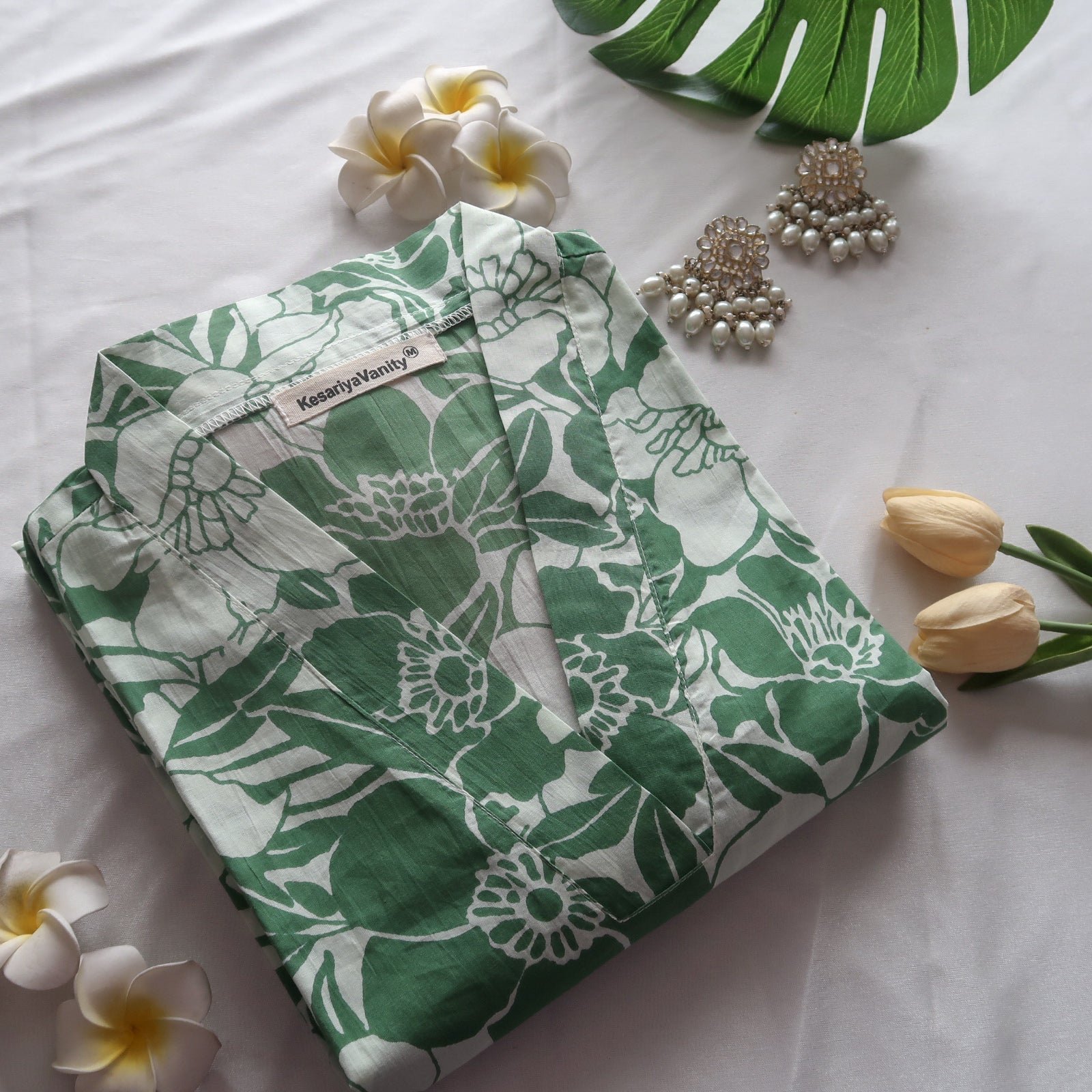 BCC36F8C-8374-40DF-BB7B-7A70B99F992E-2.jpg Think Growth Kurta - Daily Essential - Image 1