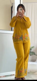 Sunshine embroidered suit set - Image 2
