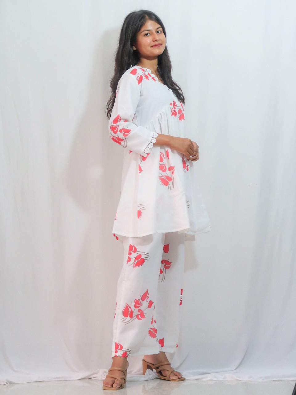 F465836C-8FCD-4EC5-B8AC-37B8226E4679-2.jpg Rosy Charm Suit Set - Nazakat (SALE) - Image 1